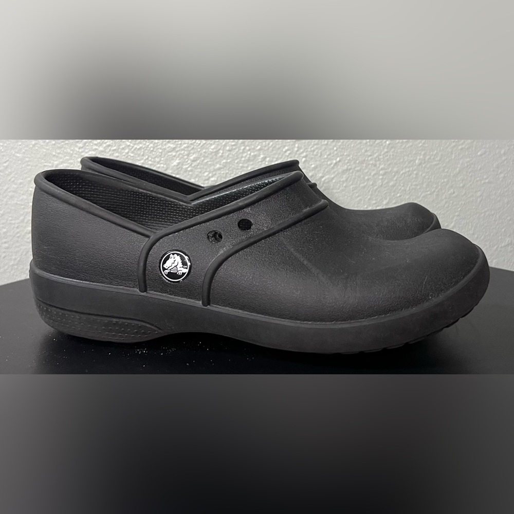 CROCS Women’s Neria Pro Work Clog Professional Lightweight Nurse Hospital